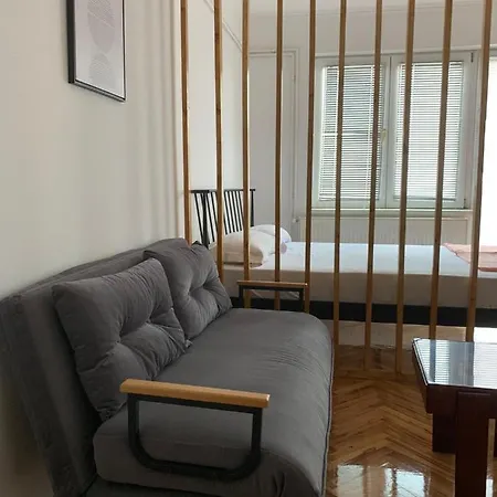 Apartment Comfy - 1 Minute Walk To Delta Planet