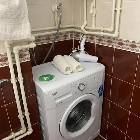 Comfy - 1 Minute Walk To Delta Planet * Ni