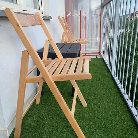 Comfy - 1 Minute Walk To Delta Planet * Ni